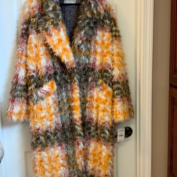 NEW Free People Cardi Plaid long fuzzy swirly coat, Large - Picture 8 of 9